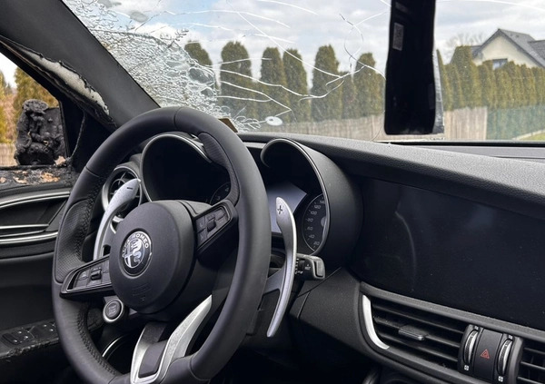 Alfa Romeo Giulia cena 59900 przebieg: 10, rok produkcji 2023 z Wrocław małe 497